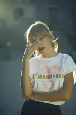 Le Temps des Cerises T-Shirt Miya Blanc Imprime Coco Cheap
